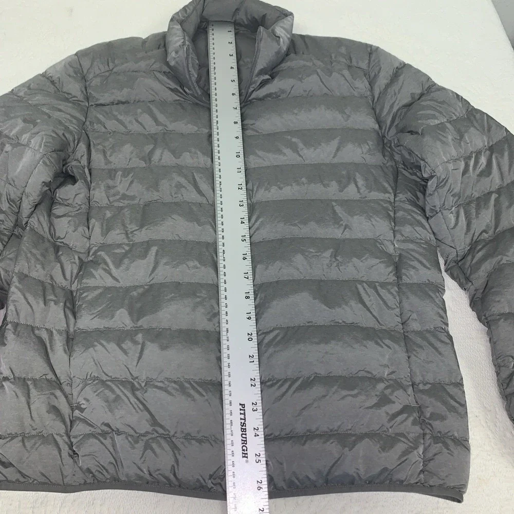Uniqlo Ultra Light Down Ladies Puffer Jacket – Light Gray – Size Medium Packable